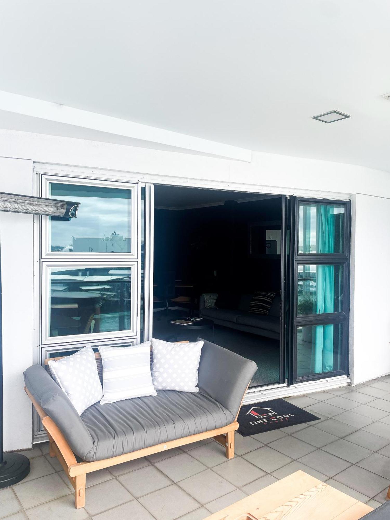 Luxury Apartment - Parking - Hot Tub - Stunning Views Auckland Exteriör bild