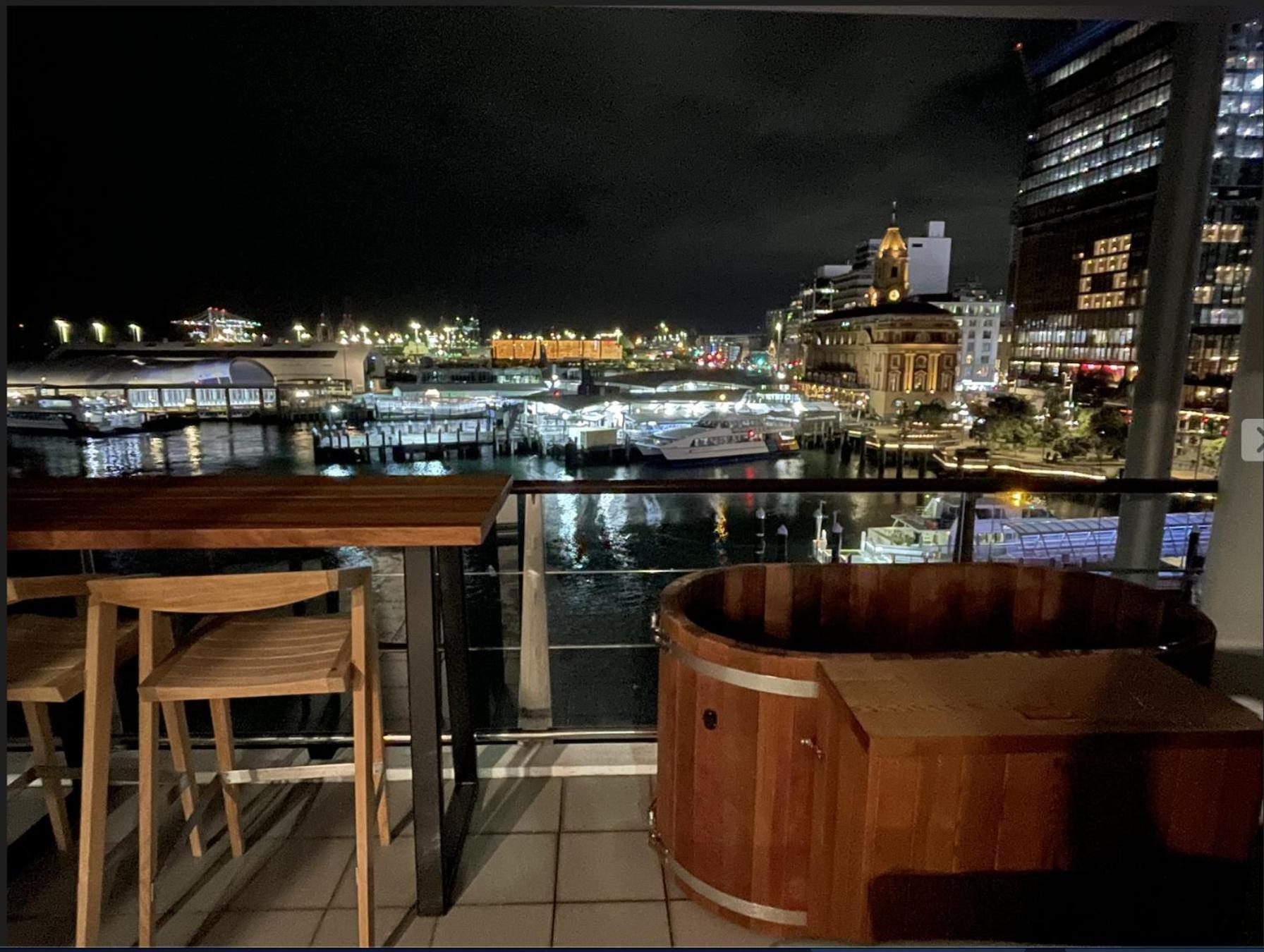 Luxury Apartment - Parking - Hot Tub - Stunning Views Auckland Exteriör bild